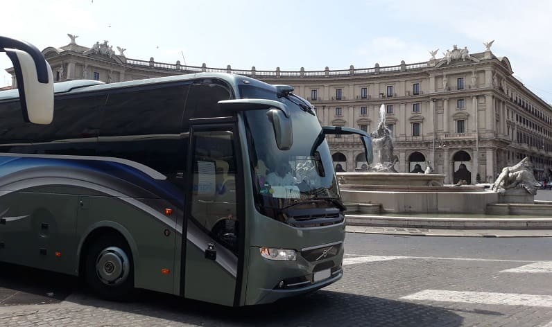 Bus rental in Sankt Veit an der Glan